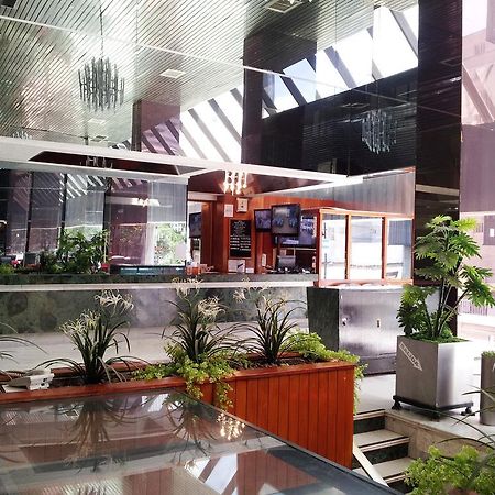 Hotel Plaza Madrid メキシコシティ エクステリア 写真